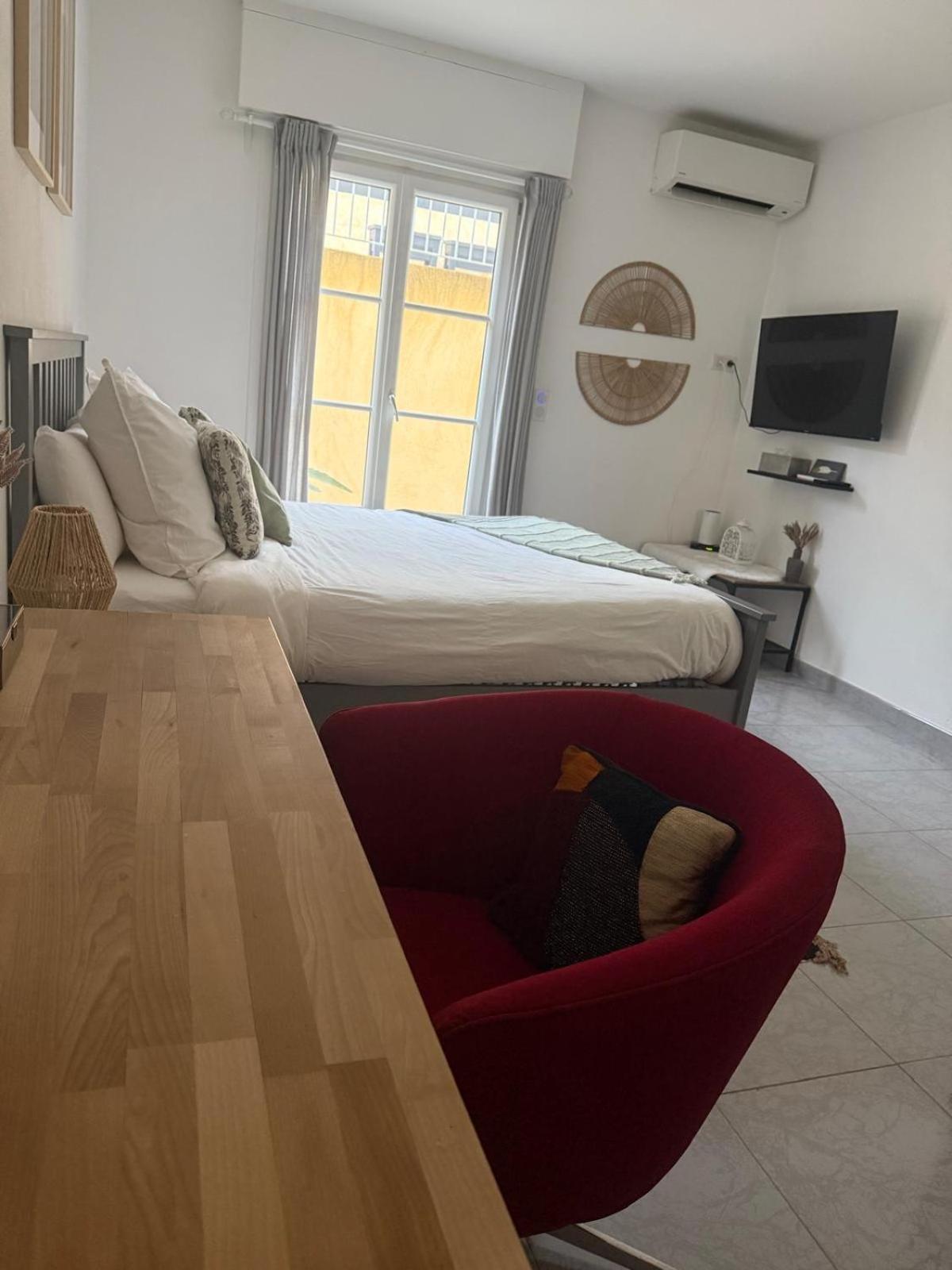 Detente Bas De Villa Jacuzzi, Piscine A 15 Min De Nice Carros Exterior foto